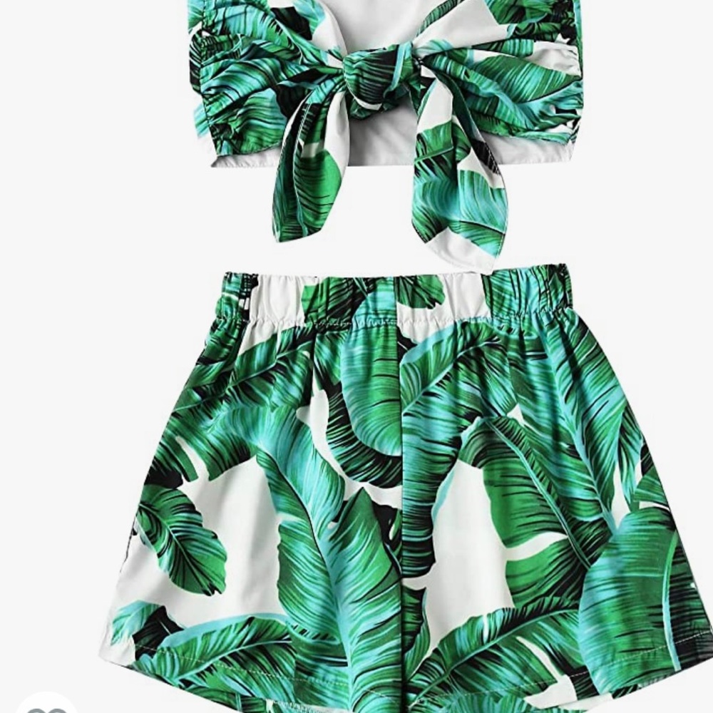 NWT Women's 2 Piece Boho Set: Bow Tie Bandeau Top & Shorts. Women’s Small